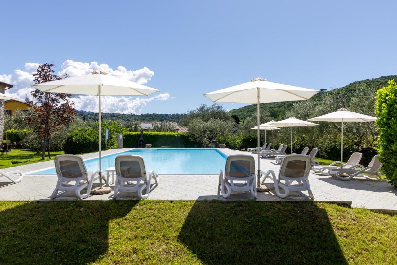 Residence Rustico Garda  Buitenkant foto