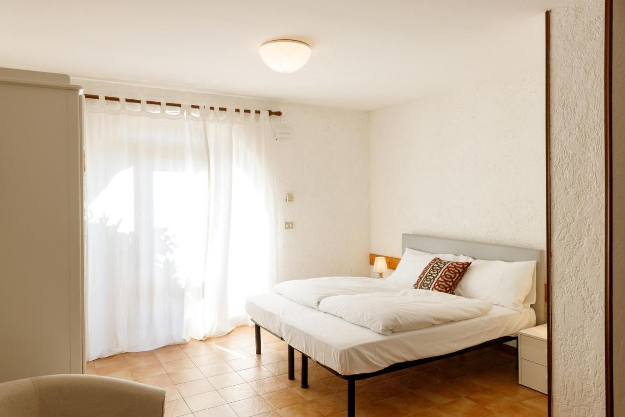 Residence Rustico Garda  Buitenkant foto