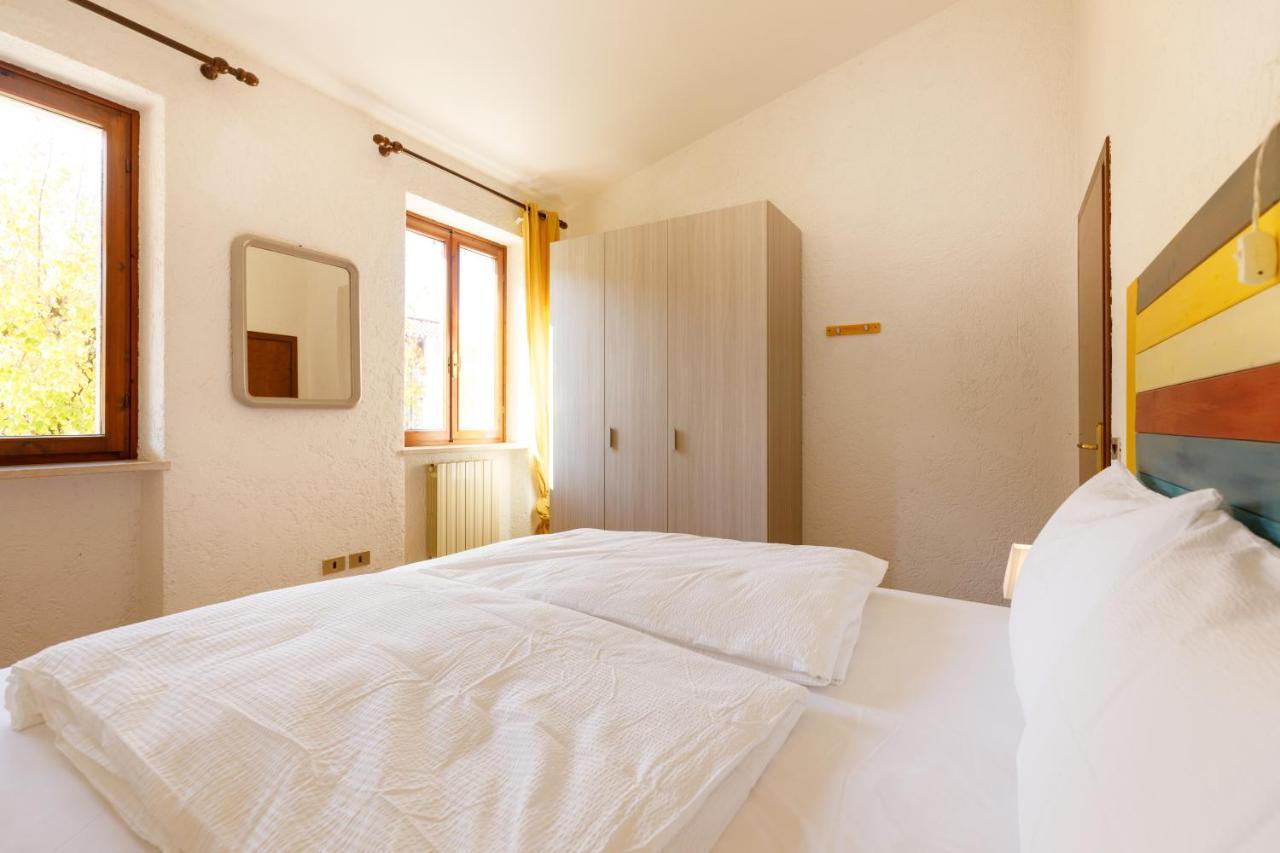Residence Rustico Garda  Buitenkant foto